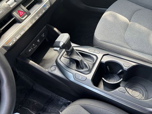 Used 2025 Kia K4 FWD image 41