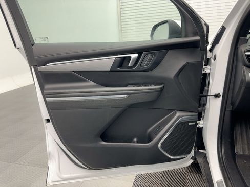 Certified 2025 Buick Enclave Preferred image 20