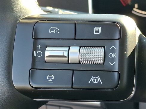 Used 2025 Hyundai Santa Fe SEL image 21