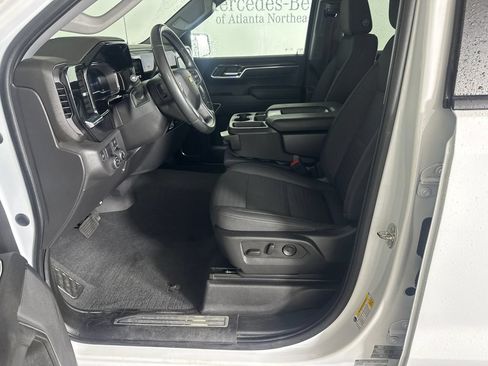 Used 2023 Chevrolet Silverado 1500 LT w/ Protection Package RWD image 9