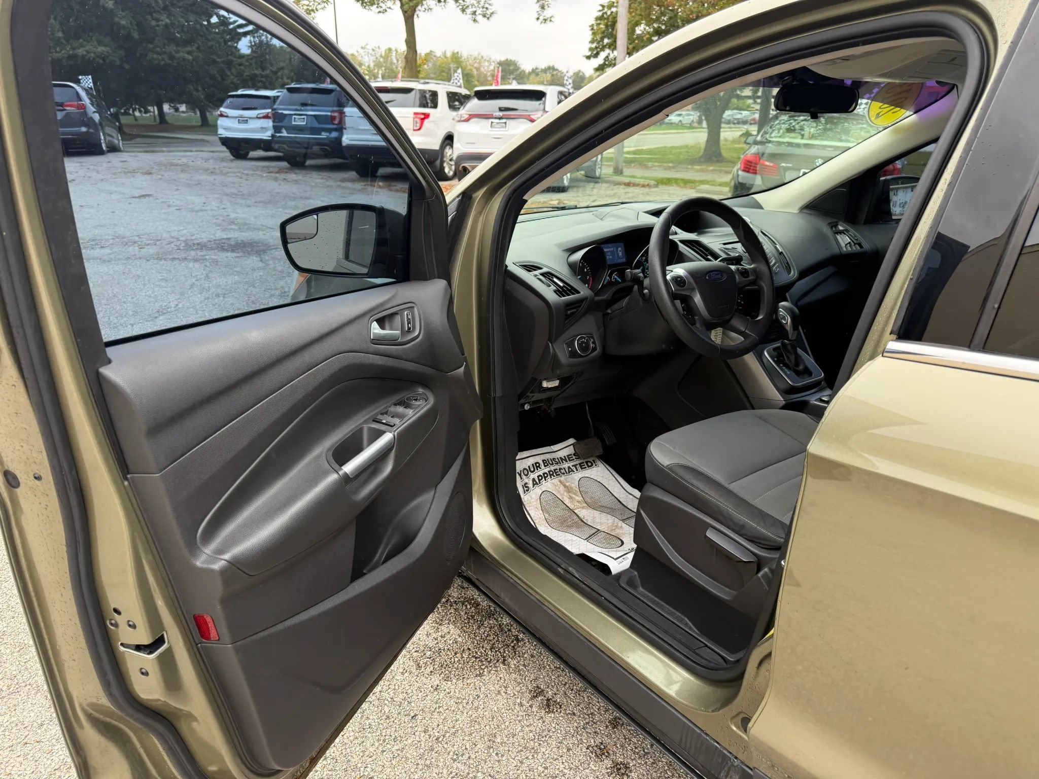 Used 2013 Ford Escape SE FWD image 9