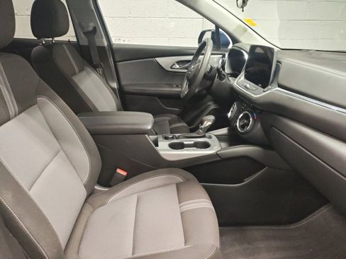 Used 2023 Chevrolet Blazer LT image 7