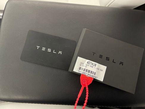 Used 2023 Tesla Model Y Long Range image 26