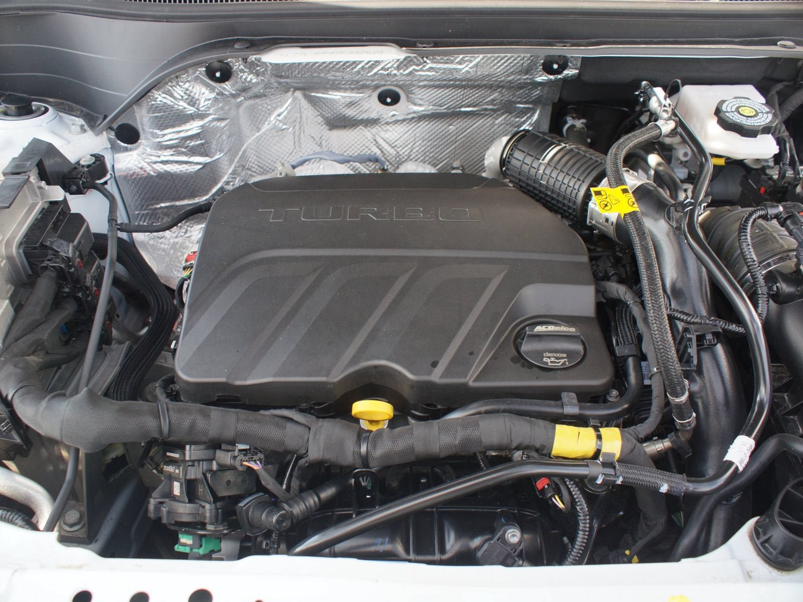 Used 2025 Chevrolet Trax RS w/ Sunroof Package FWD image 27