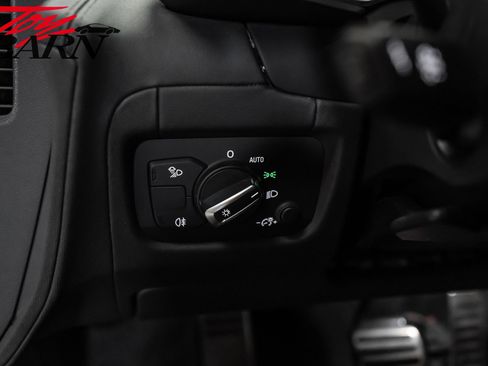 Used 2018 Audi R8 V10 image 29