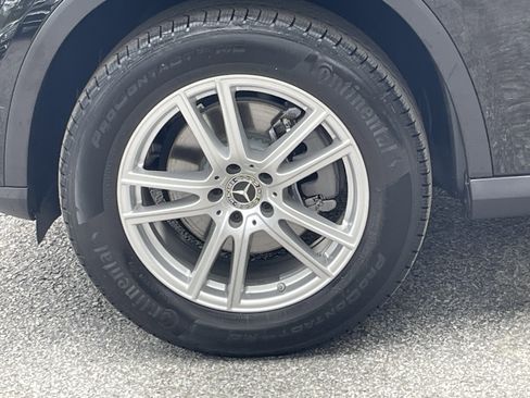 Certified 2025 Mercedes-Benz GLC 300 4MATIC image 17