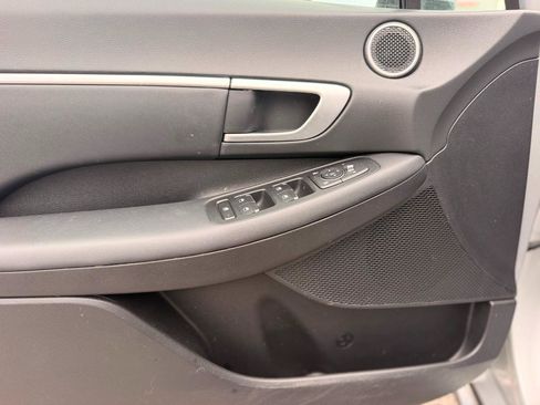 Used 2025 Hyundai Sonata SEL FWD image 27