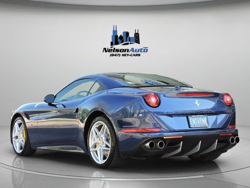 Used 2017 Ferrari California T image 7