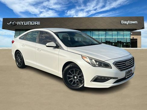Used 2015 Hyundai Sonata SE w/ Option Group 02 image 1
