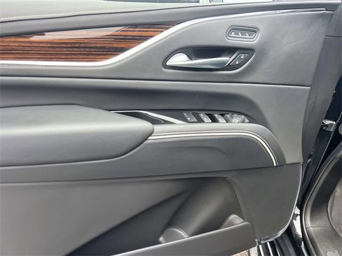 Certified 2024 Cadillac Escalade Premium Luxury w/ Performance Package image 17