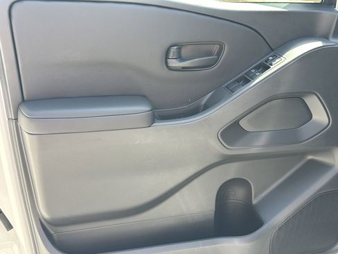 New 2026 Nissan Frontier S image 10