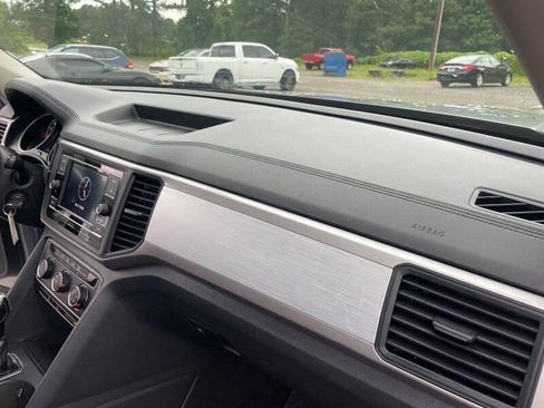 Used 2021 Volkswagen Atlas S FWD image 32