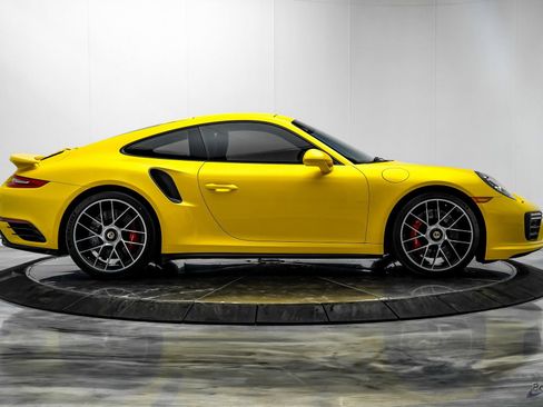 Used 2018 Porsche 911 Turbo S image 20