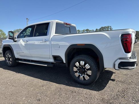 New 2026 GMC Sierra 2500 Denali w/ Denali Reserve Package AWD/4WD image 5
