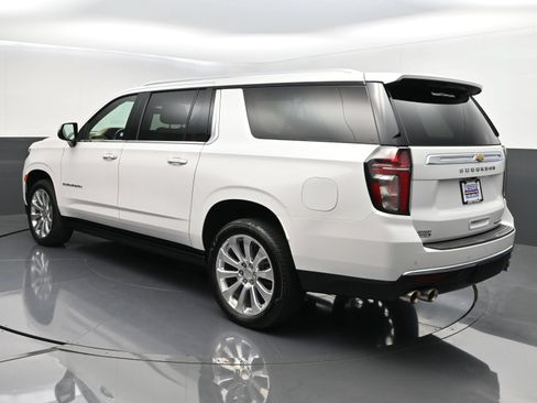 Certified 2022 Chevrolet Suburban Premier AWD/4WD image 5