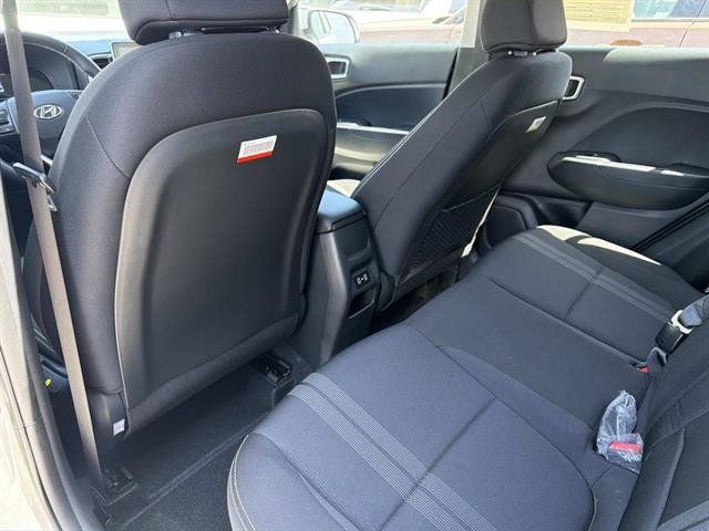 Used 2026 Hyundai Venue SEL FWD image 11