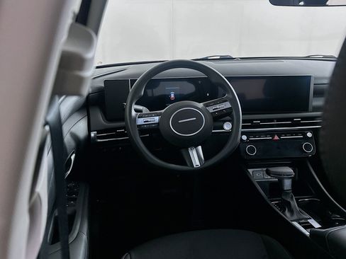 Used 2025 Hyundai Tucson SEL FWD image 17