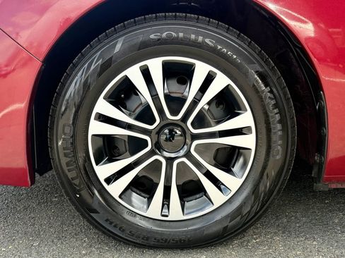 Used 2013 Subaru Impreza 2.0i AWD/4WD image 42