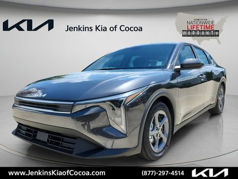 New 2026 Kia K4 FWD image 11