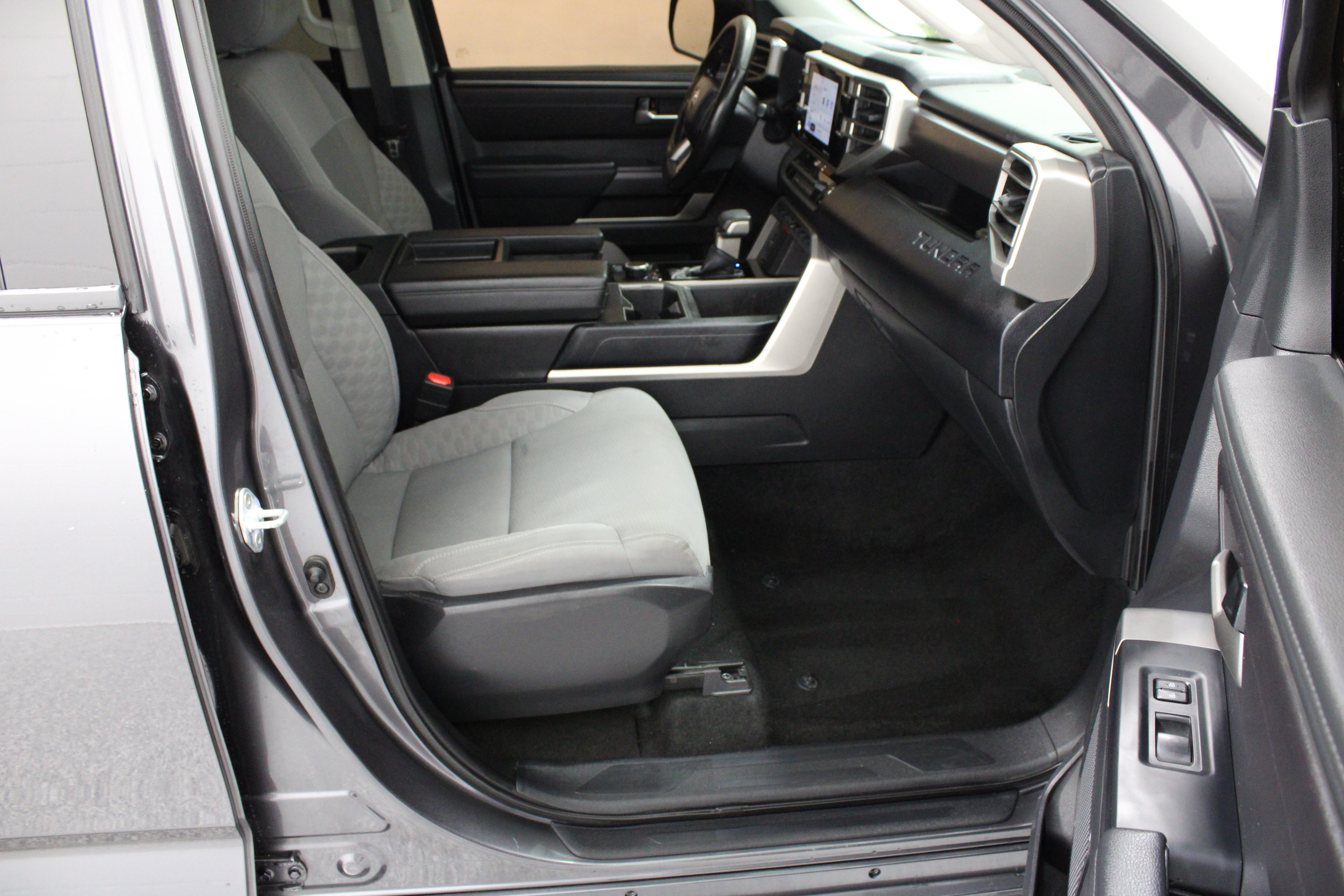 Used 2023 Toyota Tundra SR5 AWD/4WD image 35