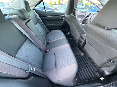 Used 2019 Toyota Corolla LE FWD image 11
