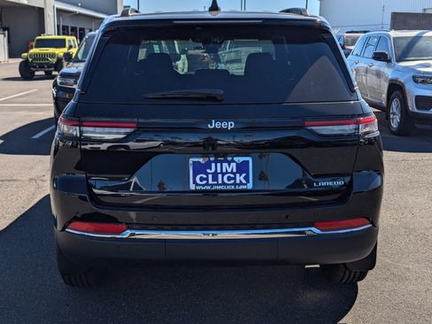 New 2025 Jeep Grand Cherokee Laredo w/ Luxury Tech Group I image 3