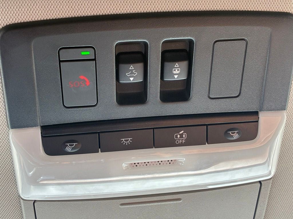 Used 2024 Nissan Pathfinder Platinum AWD/4WD image 28