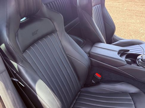 Used 2021 Aston Martin V8 Vantage Coupe image 29