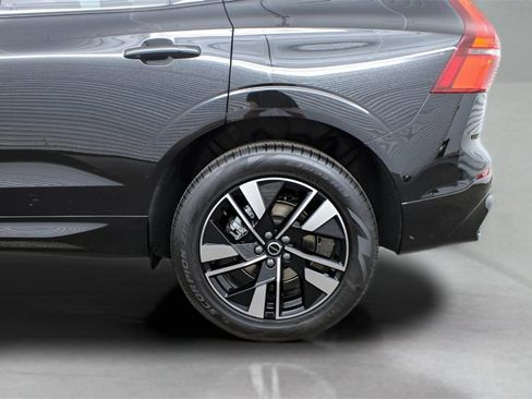 New 2026 Volvo XC60 B5 Core w/ Protection Package Premier image 14