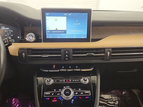 Used 2022 Lincoln Corsair Reserve w/ Luxury Package FWD image 13