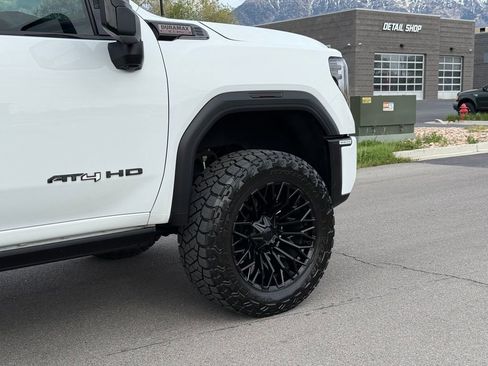 Used 2024 GMC Sierra 3500 AT4 w/ AT4 Premium Plus Package image 4