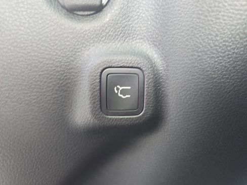 New 2026 Jeep Compass Limited image 29