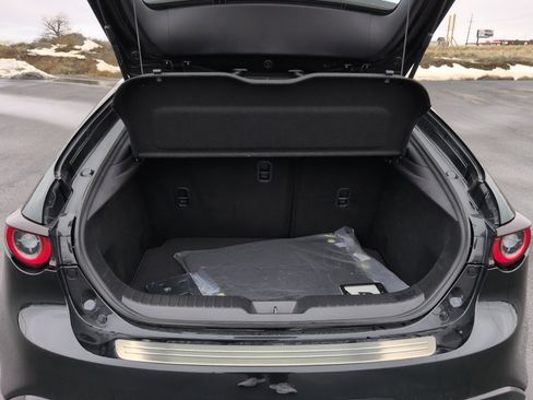 Used 2025 MAZDA MAZDA3 s image 12