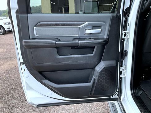 Certified 2023 RAM 2500 Big Horn w/ Level 1 Equipment Group image 21