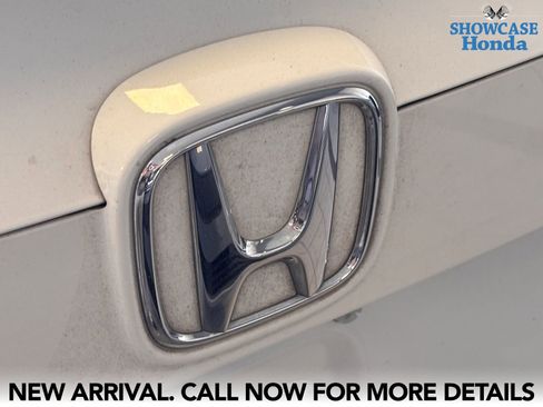 Used 2019 Honda Accord Touring image 11