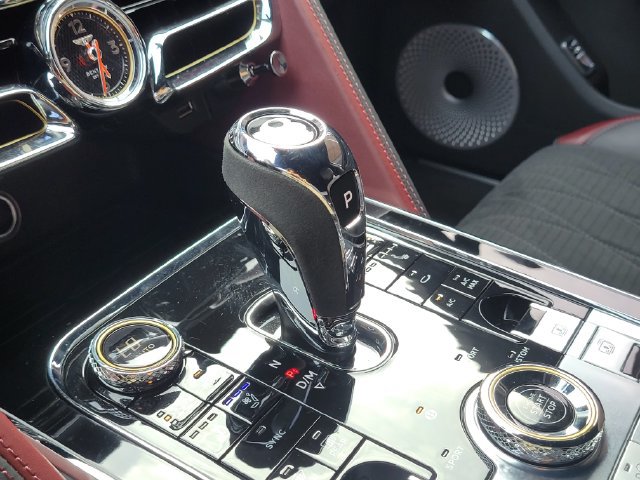 Used 2023 Bentley Flying Spur W12 AWD/4WD image 28