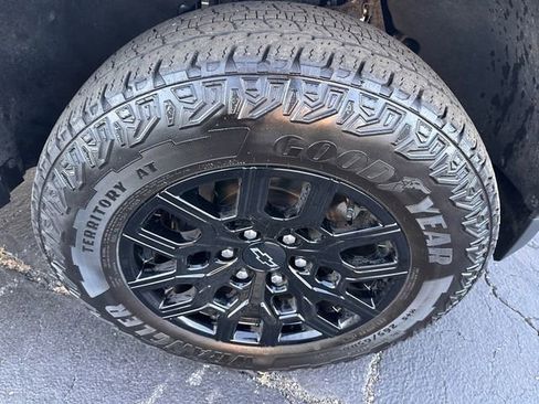 Certified 2023 Chevrolet Colorado Trail Boss w/ Technology Package image 14