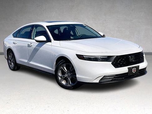 Used 2024 Honda Accord EX image 2