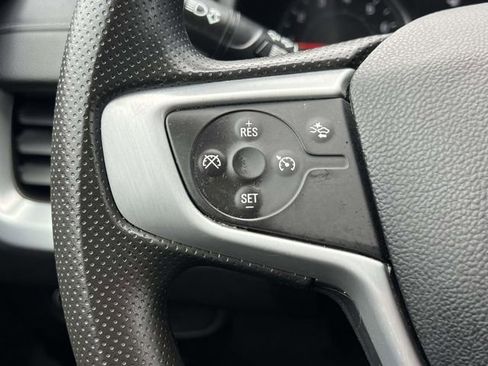 Used 2023 GMC Terrain SLE w/ Driver Convenience Package image 28