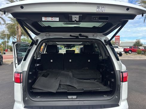 Used 2023 Toyota Sequoia Limited image 22