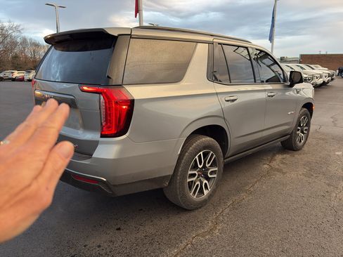 Used 2024 GMC Yukon AT4 w/ Technology Package image 4