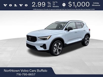 New 2026 Volvo XC40 B5 Plus w/ Climate Package