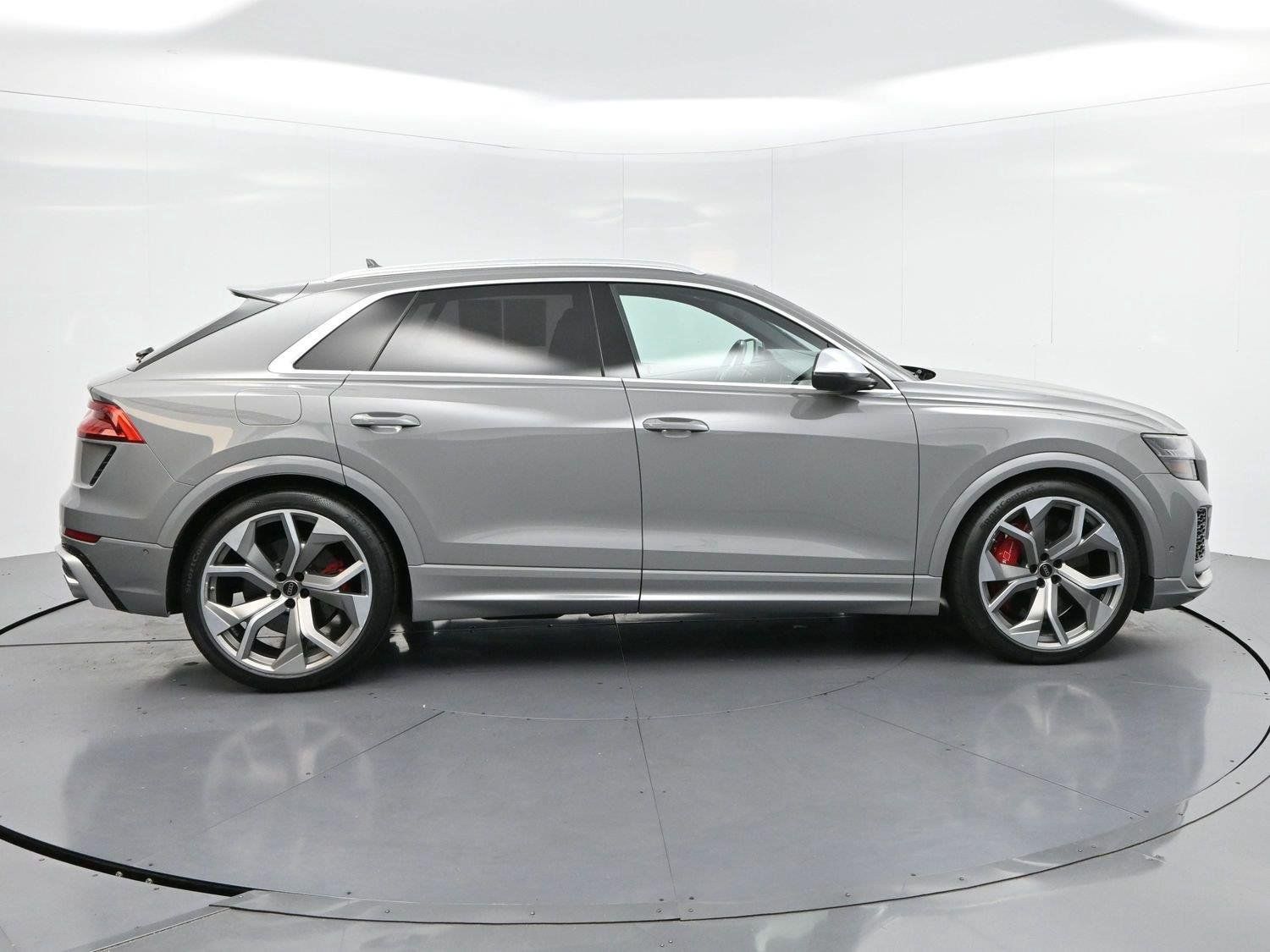 Used 2023 Audi RS Q8 w/ Executive Package AWD/4WD image 8