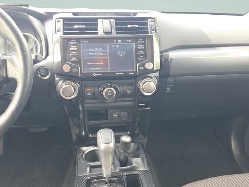 Used 2022 Toyota 4Runner TRD Off-Road AWD/4WD image 22