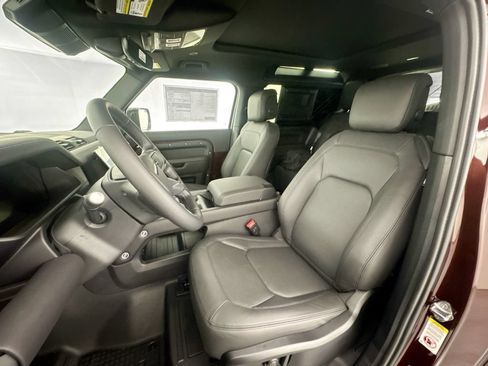 New 2026 Land Rover Defender 90 X-Dynamic SE AWD/4WD image 21
