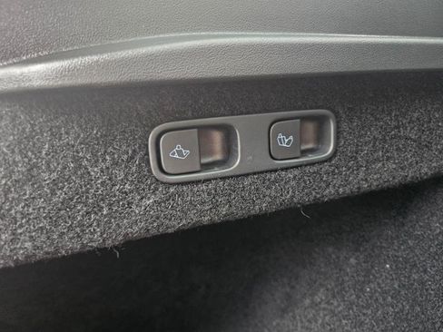 Used 2024 Tesla Model Y Long Range image 69