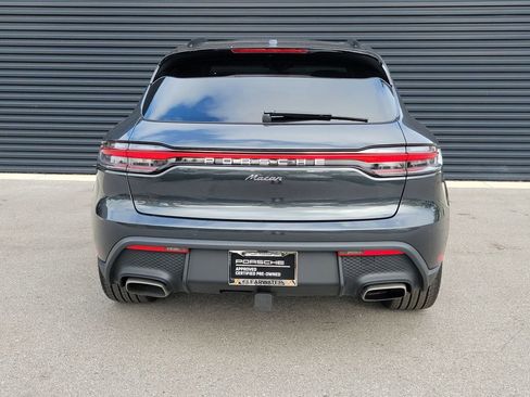 Certified 2025 Porsche Macan AWD/4WD image 6