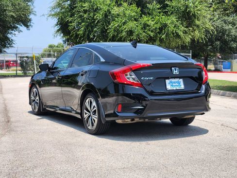 Used 2017 Honda Civic EX-T image 5