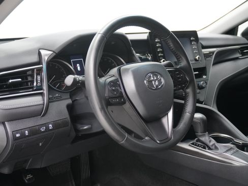 Used 2023 Toyota Camry SE w/ Convenience Package FWD image 10
