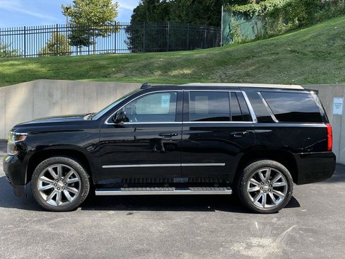 Used 2018 Chevrolet Tahoe LT w/ LT Signature Package AWD/4WD image 2